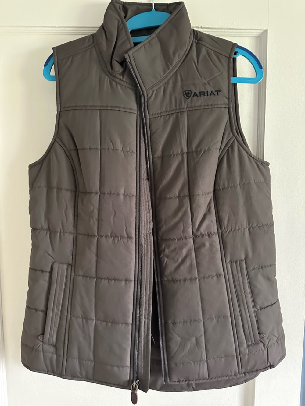 Ariat Women's Quilted Taupe Vest